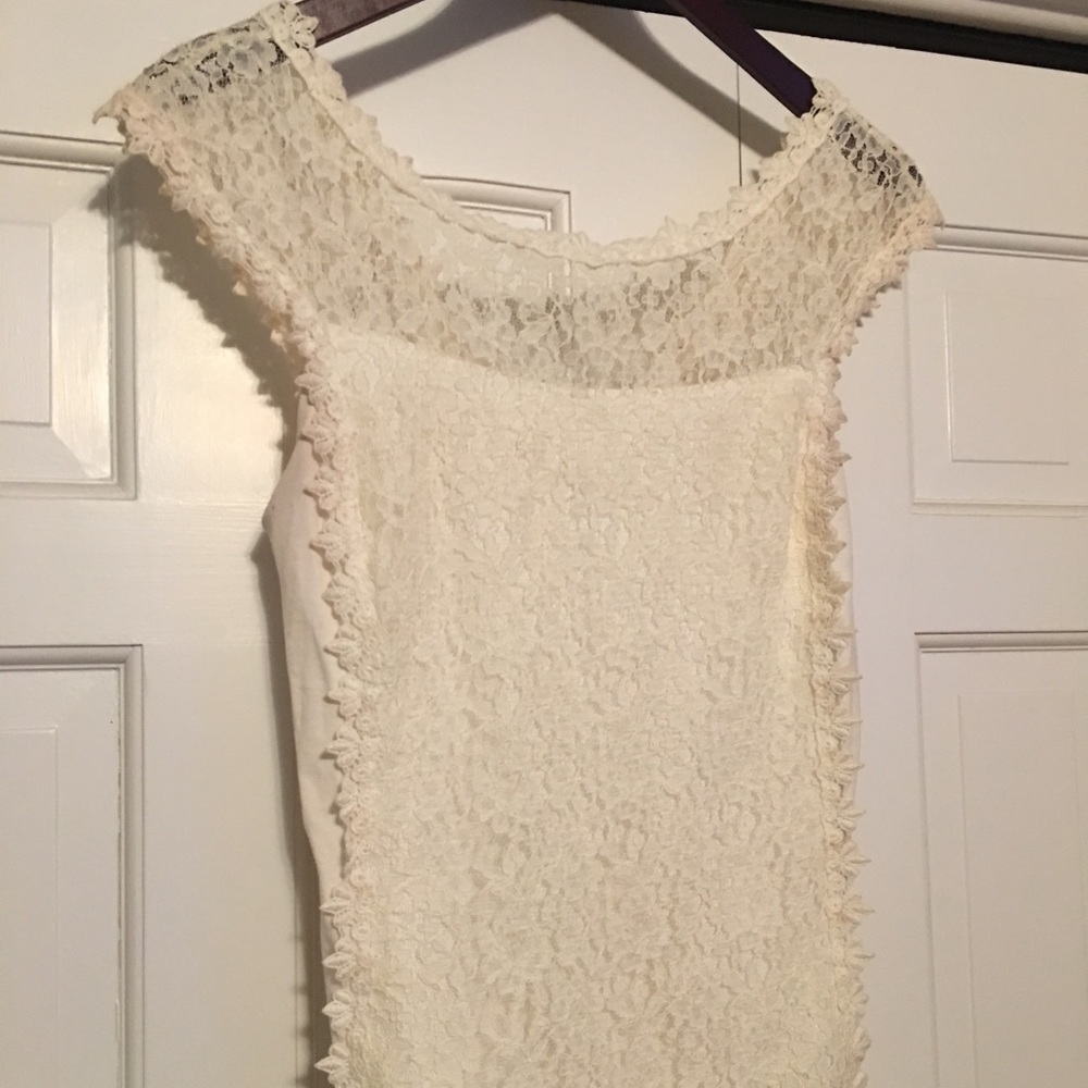 Express short sleeve lace front top